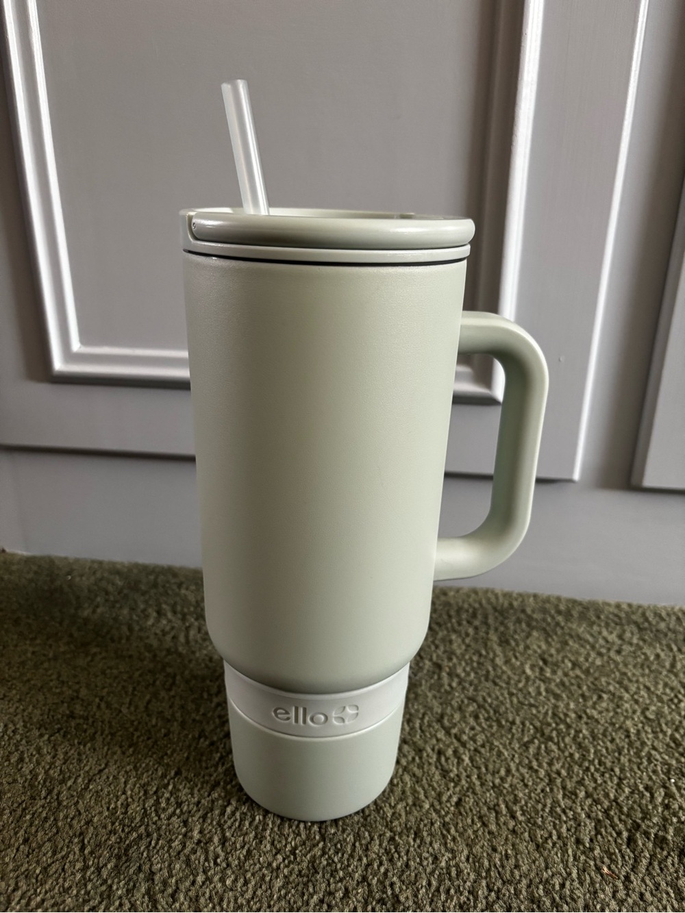 Ello Travel Mug with Handle